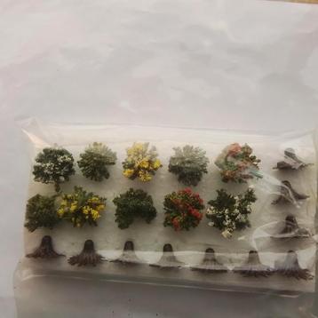 Zierstruikjes H0 op voet - 2x10 stuks beschikbaar voor biedingen