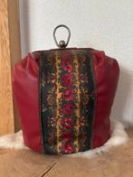 Vintage Rode Theemuts met Bloemenprint, Huis en Inrichting, Keuken | Servies, Ophalen, Gebruikt, Overige typen