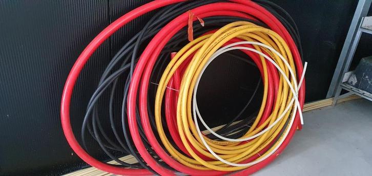 BUIS VELE ROLLEN IN ÉÉN KOOP VOOR WENIG ,VAN ALLES WAT, Doe-het-zelf en Verbouw, Buizen en Afvoer, Nieuw, Overige typen, Pvc, 6 meter of meer