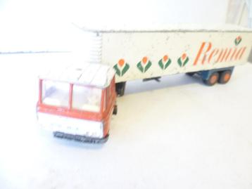 Lion Car Daf 2600 vrachtauto met oplegger Remia 1:50 modelau beschikbaar voor biedingen