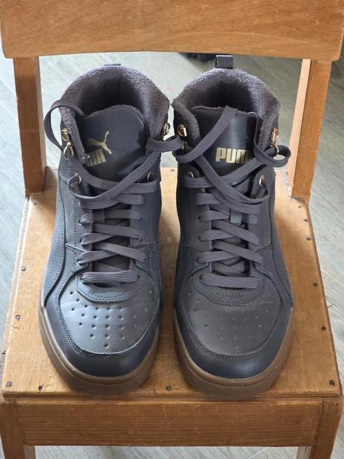 Gevoerde halfhoge grijze puma sneakers maat 43, Kleding | Heren, Schoenen, Zo goed als nieuw, Overige kleuren, Ophalen