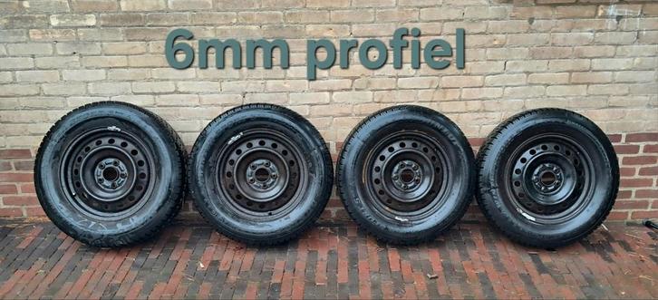 Winterbanden 114,3  Peugeot 4007 4008 Mitsubishi outlander, Auto-onderdelen, Banden en Velgen, Banden en Velgen, Winterbanden