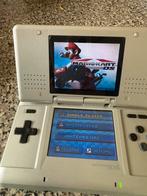 Nitendo DS met oplader met mariokart spel, Spelcomputers en Games, Ophalen, Zo goed als nieuw, DS Lite