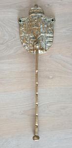 Kleding hanger brons met wapen Amsterdam, Ophalen of Verzenden, Brons
