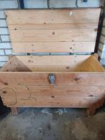 Mooie houten kist ,was voor een buigpomp., Ophalen, Zo goed als nieuw