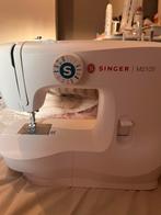 Naaimachine, met doos vol handig spul, Ophalen, Zo goed als nieuw, Naaimachine, Overige merken