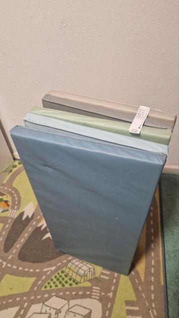 Speelmatje beschikbaar voor biedingen