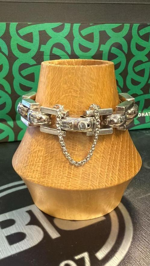BUDDHA TO BUDDHA ARMBAND TYPE 020 E BATUL 19 CM € 189,95, Sieraden, Tassen en Uiterlijk, Armbanden, Zo goed als nieuw, Zilver