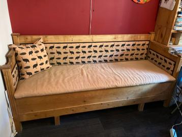 Zweeds klepbank (antiek/ vintage) beschikbaar voor biedingen