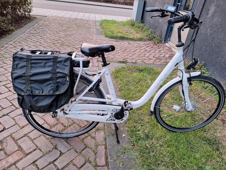 IN ZEER GOEDE STAAT STELLA FIORE ELEKTRISCHE DAMESFIETS, Fietsen en Brommers, Elektrische fietsen, Gebruikt, Overige merken, 51 tot 55 cm