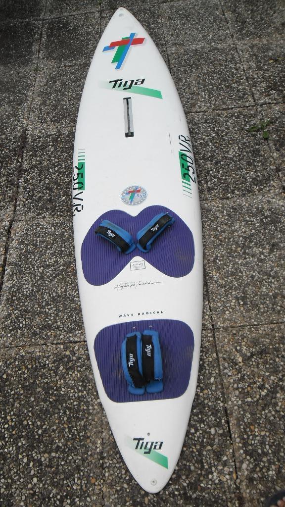 legendarische surfboard tiga slr 268 race,tiga vr 250 wave, Watersport en Boten, Windsurfen, Gebruikt, Plank, 250 tot 300 cm, Met vin(nen)