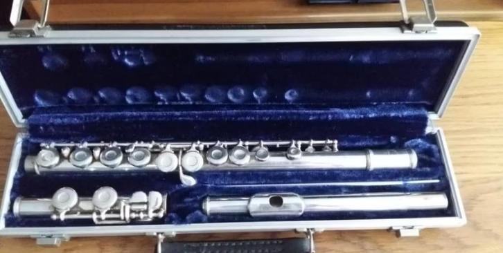 ARMSTRONG Dwarsfluit verzilverd | Occasion met koffer, Muziek en Instrumenten, Blaasinstrumenten | Dwarsfluiten en Piccolo's, Gebruikt