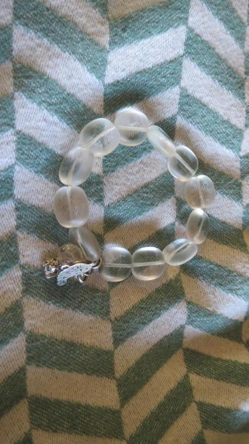Glazen armband met bedeltje winterkoninkje, elastisch, FIVA, Sieraden, Tassen en Uiterlijk, Armbanden, Zo goed als nieuw, Overige materialen