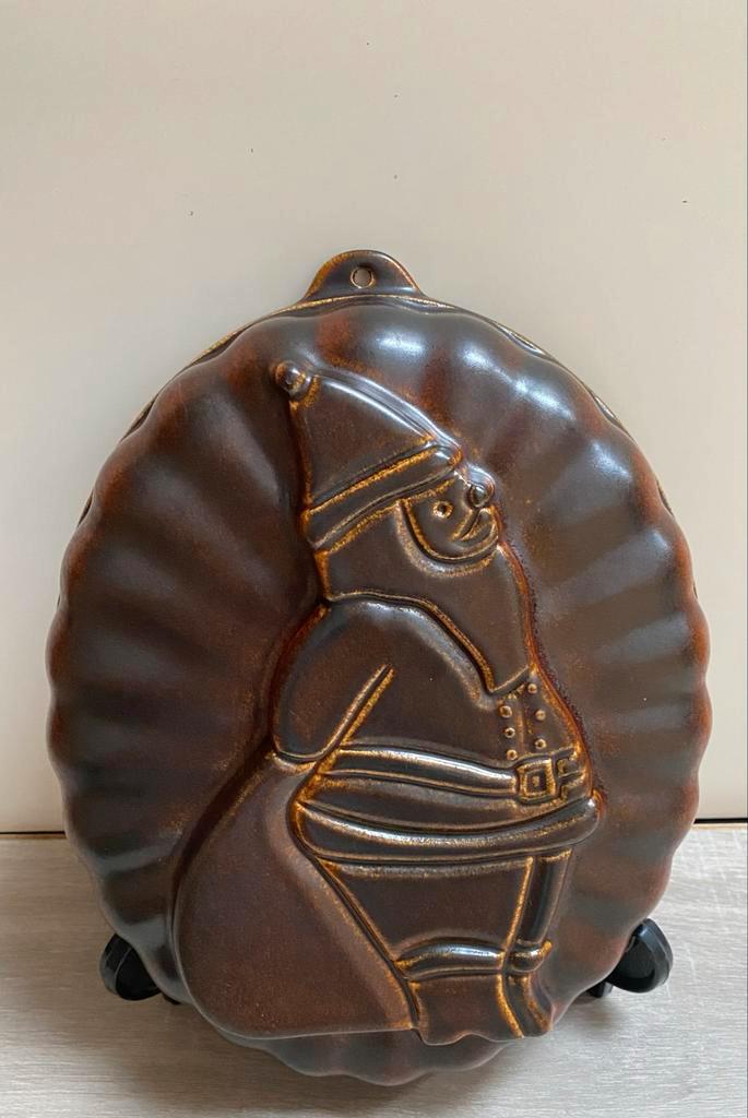 Vintage bak/puddingvorn Kerstman - jaren 1970s, Huis en Inrichting, Keuken | Servies, Zo goed als nieuw, Schaal of Schalen, Overige stijlen