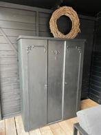 Brocante kast, Ophalen