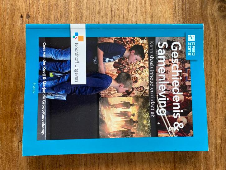 Marjan de Groot-Reuvekamp - Geschiedenis en samenleving, Boeken, Kinderboeken | Jeugd | 13 jaar en ouder, Zo goed als nieuw, Ophalen of Verzenden