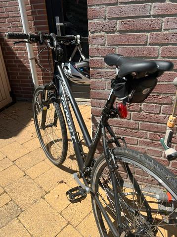 Sportieve Target hybride fiets – aluminium frame beschikbaar voor biedingen