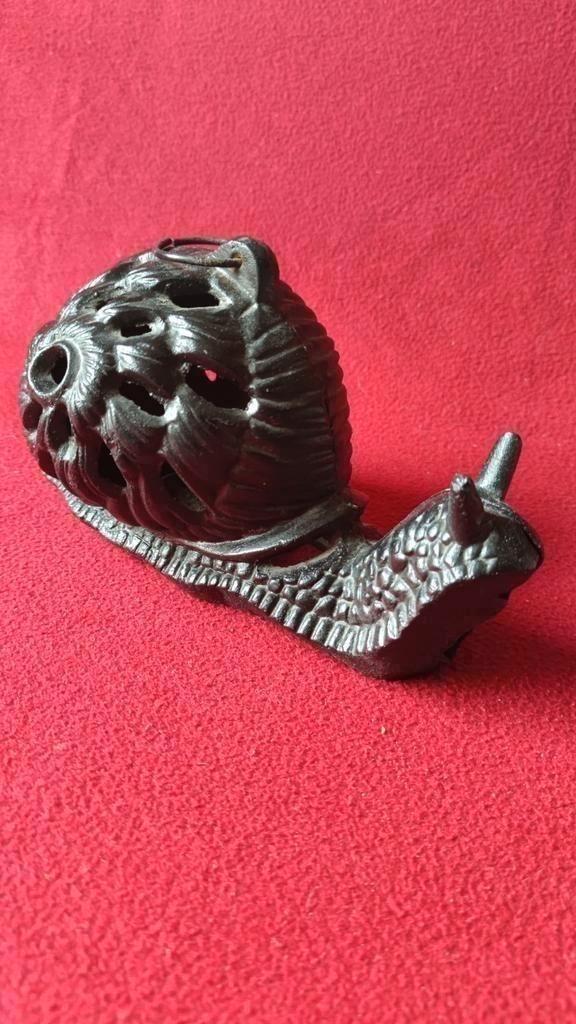 Grote gietijzeren slak - tuinbeeld met waxinelicht - 30cm, Tuin en Terras, Tuinbeelden, Dierenbeeld, Metaal, Ophalen of Verzenden