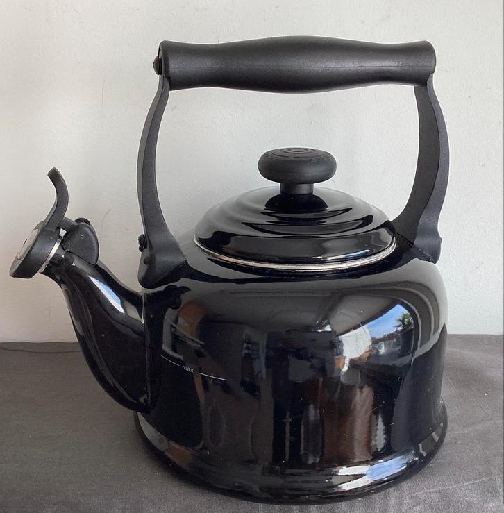 Le Creuset waterkoker, Witgoed en Apparatuur, Waterkokers, Zo goed als nieuw, 2 liter of meer, Ophalen of Verzenden