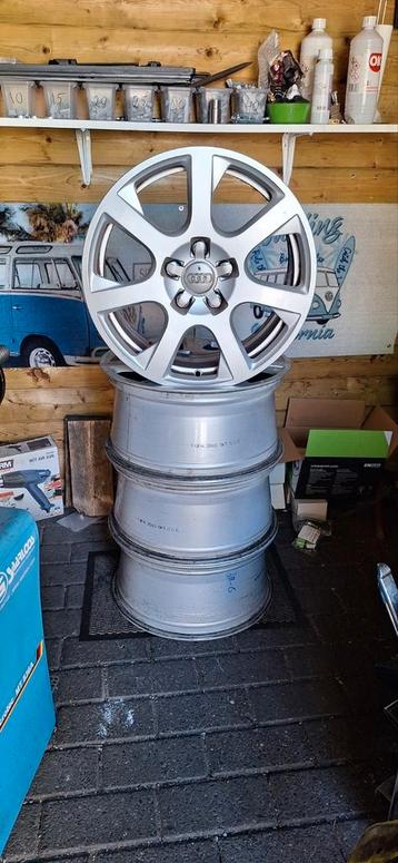 17 inch velgen set ️winterbanden️ Audi Q5 beschikbaar voor biedingen