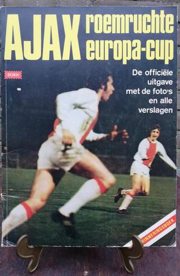 AJAX. Roemruchte Europa Cup. Boek. 1971.  beschikbaar voor biedingen
