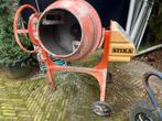 Betonmolen atika 145 S, Ophalen, Gebruikt