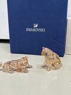 Swarovski scs luipaard jongen Amoer, Verzamelen, Swarovski, Ophalen of Verzenden, Zo goed als nieuw, Figuurtje