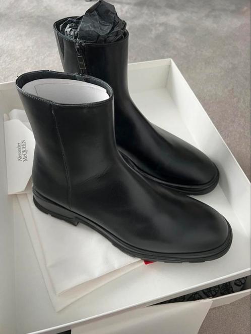 Alexander McQueen Slim Tread Chelsea boots 43 NIEUW, Kleding | Heren, Schoenen, Nieuw, Boots, Zwart, Ophalen of Verzenden