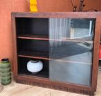 Vintage schoolkast met glazen deuren, Huis en Inrichting, Kasten | Dressoirs, Ophalen, Zo goed als nieuw, 25 tot 50 cm, 100 tot 150 cm