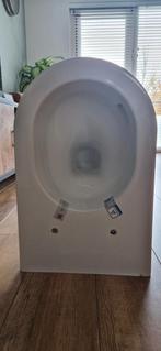 Hatria Design Toilet - Nieuwstaat!, Doe-het-zelf en Verbouw, Sanitair, Ophalen, Nieuw, Steen, Toilet