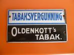 EMAILLE DEURPOSTJE"OLDENKOTT'S TABAK/VERGUNNING"UIT JAREN 30, Ophalen of Verzenden, Gebruikt, Reclamebord
