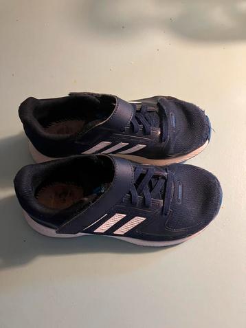 Adidas sneakers maat 33 beschikbaar voor biedingen