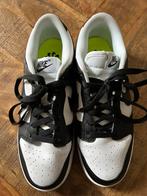 Nike dunk low black white maat 39 (maat 8), Kleding | Dames, Schoenen, Nike, Ophalen of Verzenden, Zo goed als nieuw, Sneakers of Gympen