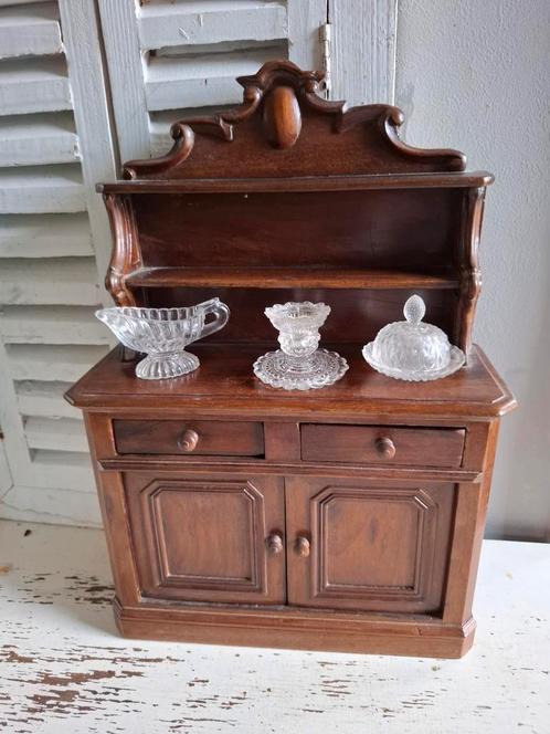Antiek miniatuur buffetkast, grote poppenhuiskast, Antiek en Kunst, Curiosa en Brocante, Ophalen of Verzenden