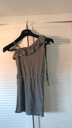 Mooi Flo One Shoulder jurkje mt 140, Meisje, Ophalen of Verzenden, Zo goed als nieuw, Jurk of Rok