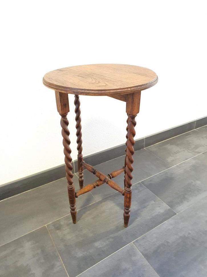 Antieke Plantentafel met Gedraaide Poten, Huis en Inrichting, Tafels | Bijzettafels, Gebruikt, Rond, 45 tot 60 cm, Minder dan 55 cm