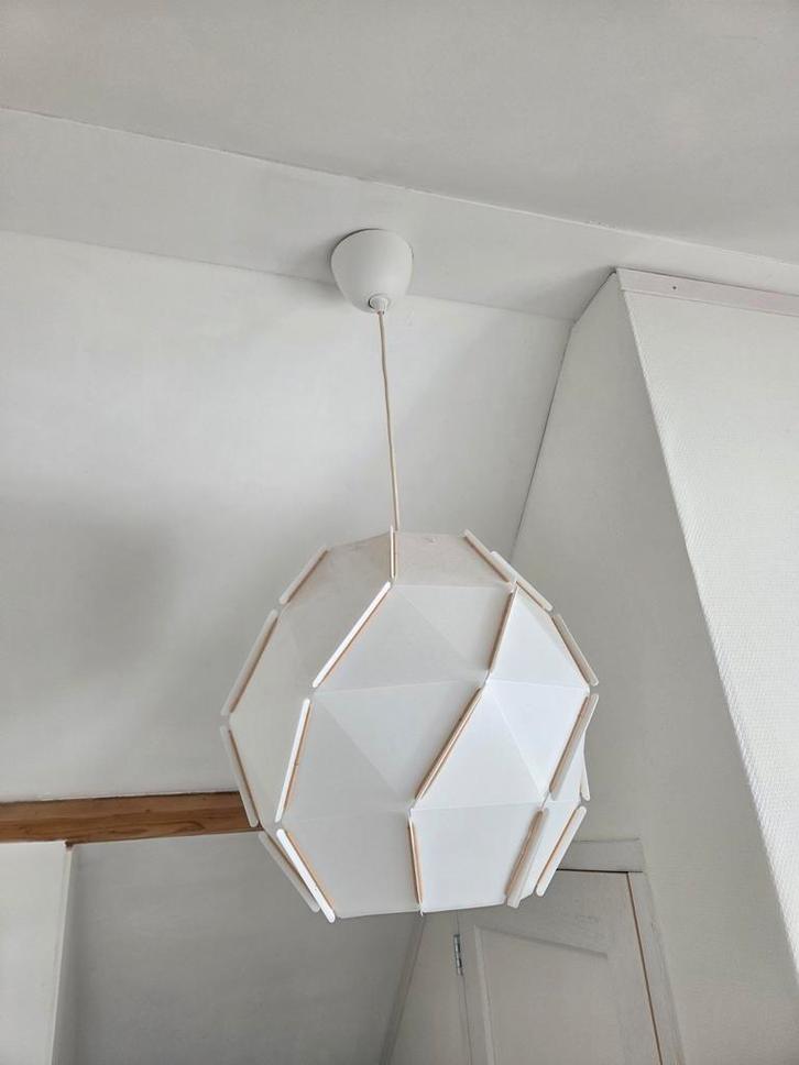 IKEA Lamp - Stijlvol en Functioneel!, Huis en Inrichting, Lampen | Hanglampen, Zo goed als nieuw, Minder dan 50 cm, Kunststof