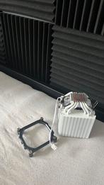 witte cpu koeler met RGB Voor meerdere sockets, Ophalen, Zo goed als nieuw, Luchtkoeling