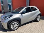 Toyota Aygo X 1.0 Vvt-i MT 3900 KM NAP BJ 2022, Stof, 920 kg, 4 stoelen, Origineel Nederlands