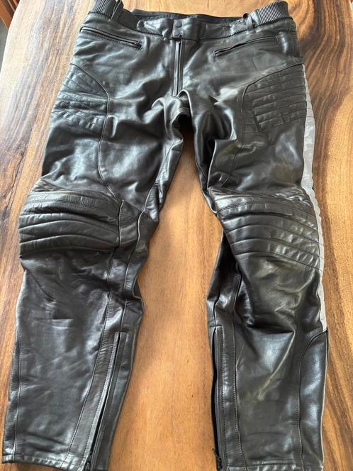 Restyle leren motorbroek (politie) maat 58/42 /4XL zgan, Motoren, Kleding | Motorkleding, Broek | leer, Heren, Tweedehands, Ophalen of Verzenden