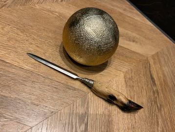 Hert hertenpoot decoratie mes antiek curiosa opgezet dier beschikbaar voor biedingen