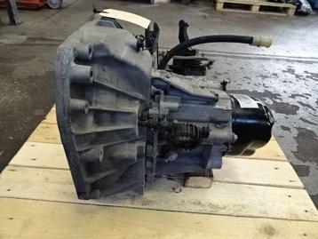 Versnellingsbak JH3-399 Dacia Logan bj 2018 900cc 5 versnell beschikbaar voor biedingen