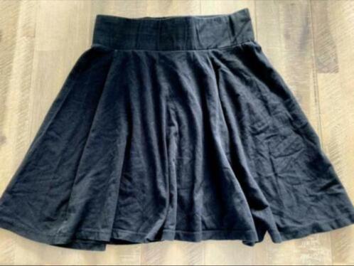 Heerlijke zwarte soepel vallende rok , maat 36, Kleding | Dames, Rokken, Gedragen, Maat 36 (S), Zwart, Ophalen
