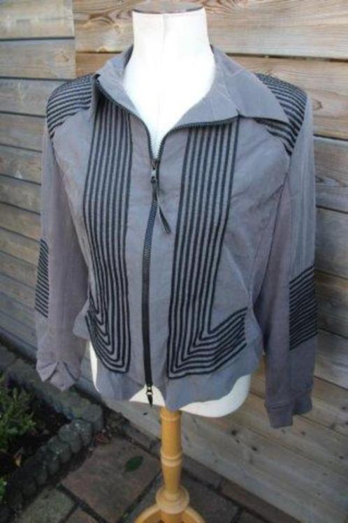 Jasje grijs/ zwart Za-Ek mt 44 Vaste prijs, Kleding | Dames, Jasjes, Kostuums en Pakken, Zo goed als nieuw, Jasje, Maat 42/44 (L)