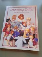 Prachtig boek: Dressing Dolls, Gebruikt, Overige typen, Onbekend, Ophalen of Verzenden