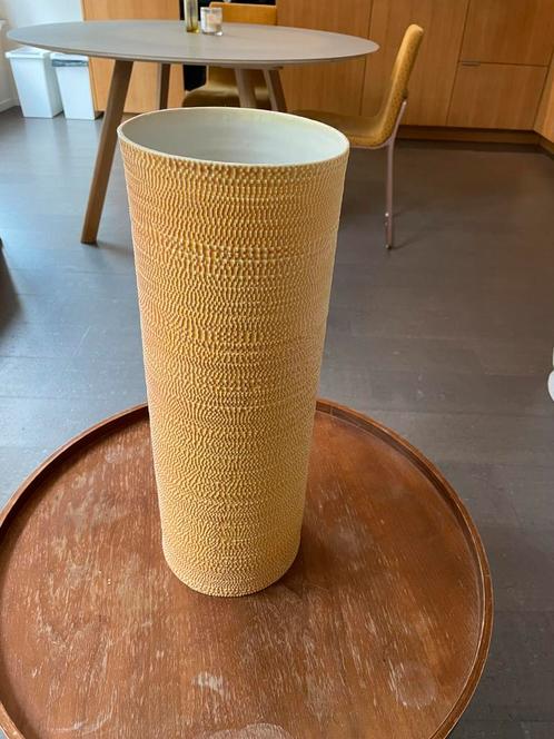 Cor Unum  - Truly Truly - Bole Vase - geel 17x17x48 cm, Huis en Inrichting, Woonaccessoires | Vazen, Zo goed als nieuw, Geel, Minder dan 50 cm