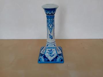KANDELAAR PORCELEYNE FLES DELFTS BLAUW  EEN LICHTS KANDELAAR beschikbaar voor biedingen