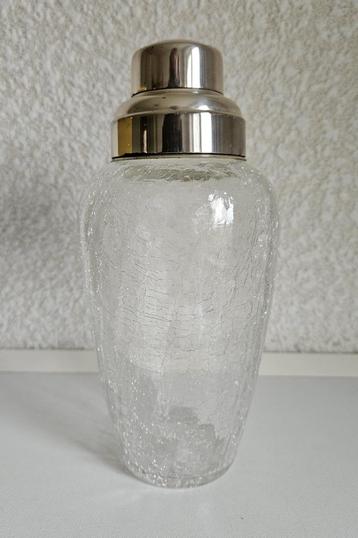 Coctailshaker van cracquelé glas met dop en uitschenkdop beschikbaar voor biedingen