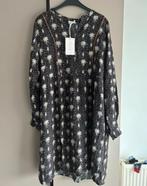 Mooie zusss blousejurk ( nieuw ), Kleding | Dames, Ophalen of Verzenden, Nieuw, Maat 46/48 (XL) of groter, Onder de knie