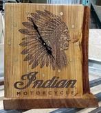 Indian Motor Klok Massief Eiken 44cm hoog, Ophalen of Verzenden